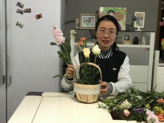 2-按教程开始插花啦
