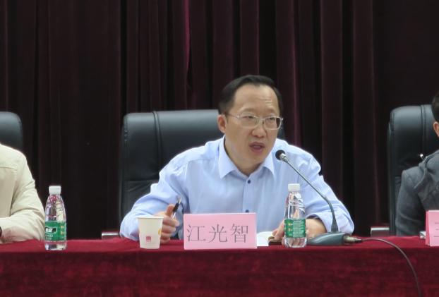 双流区教育技术装备管理中心主任江光智讲话