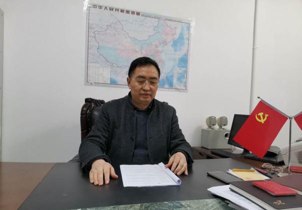 资阳市乐至中学校长陈富