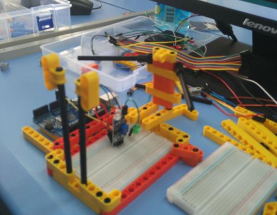 田蓓蓓同学的Arduino比赛作品