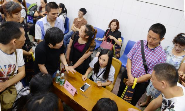 张炜老师与家长深入交流