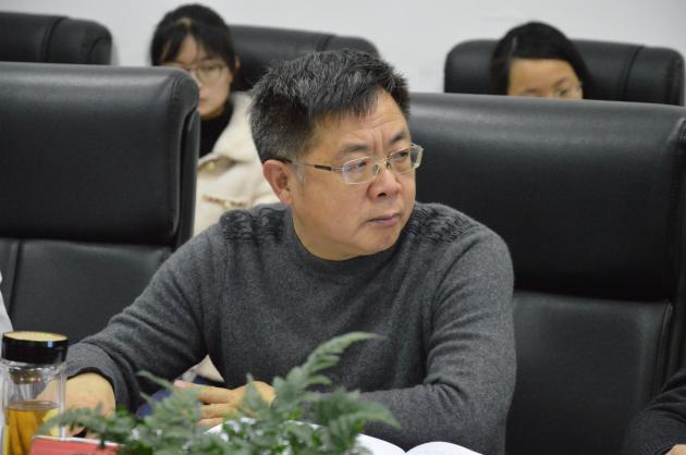图四 龙清明校长致欢迎词