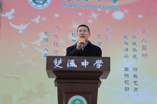 向发友副书记介绍一诊考试成绩