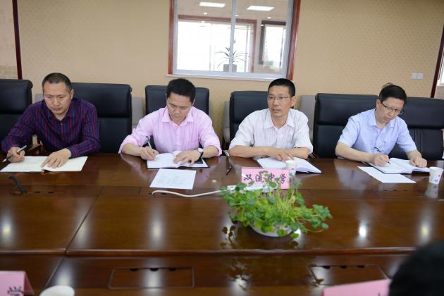 双流中学向书记发言