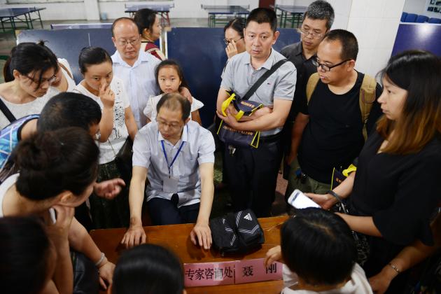 聂刚老师与家长深入交流