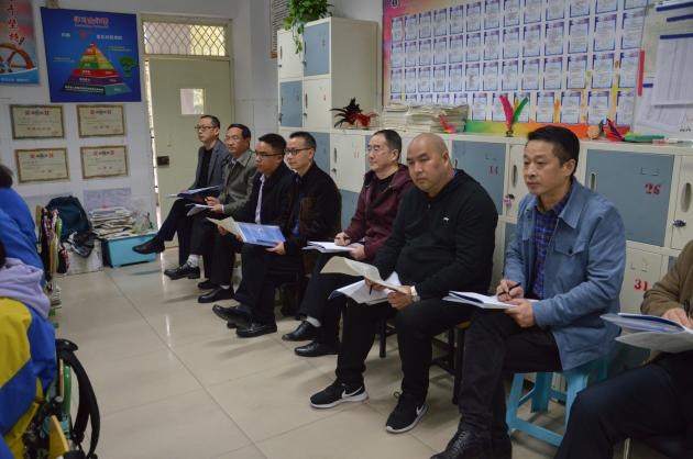 巴中教育察团老师们听课现场