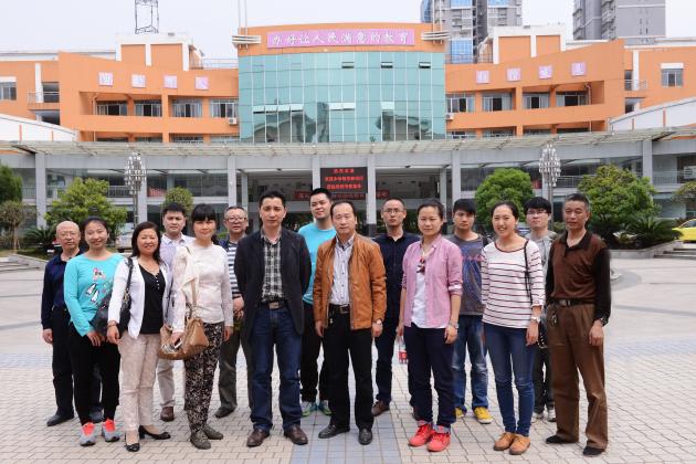 与广元中学赵、徐两位主任合影