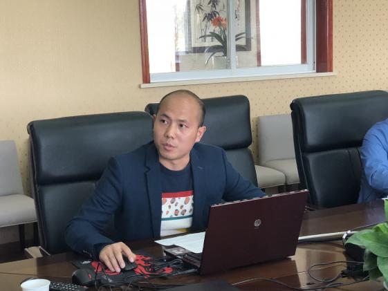 双流区教育技术装备中心王斌老师介绍教育资源管理平台