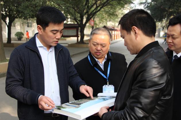 提出校园改建的指导意见