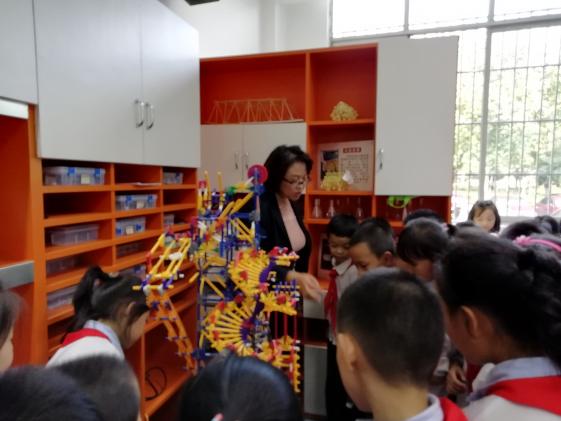 老师给大家介绍双中哥哥姐姐们的作品