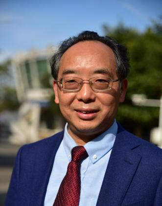 成都市青白江区大弯中学校长赵泽高
