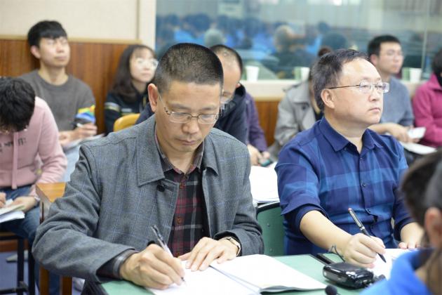 向发友书记认真笔记