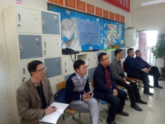 进班观摩平板使用情况