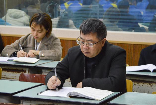 龙清明校长现场听课