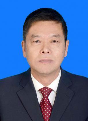 遂宁市大英中学校长李隆全