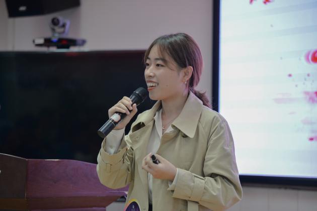 代镕镕老师演讲