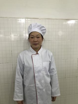 叶英（食堂组长）