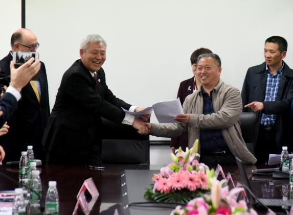 爱尔兰DIT与双流中学续签协议