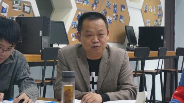 区课题联系人杨独明老师作现场指导