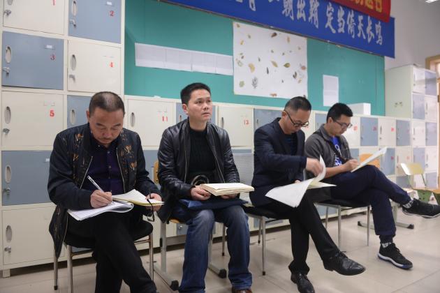 徐天福副校长陪同数学研培员听课