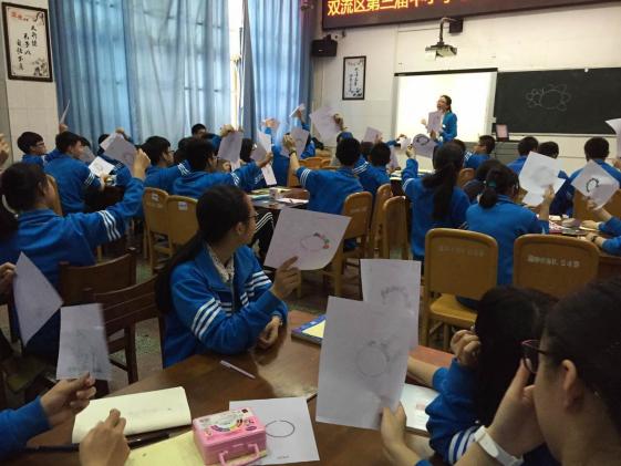 双中陈丽萍老师在决赛现场
