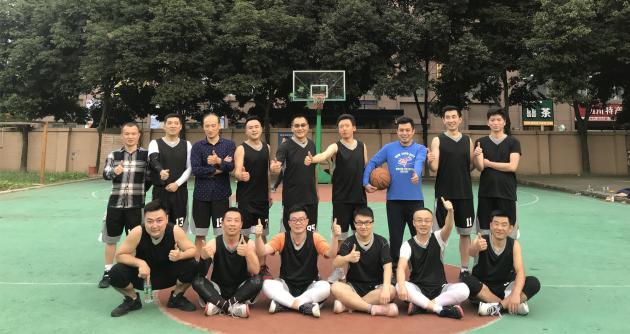 双流中学青年教师合照