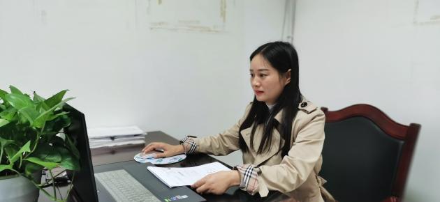 区政治教研员杜梅老师做讲座