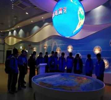 浅深源地震演示器