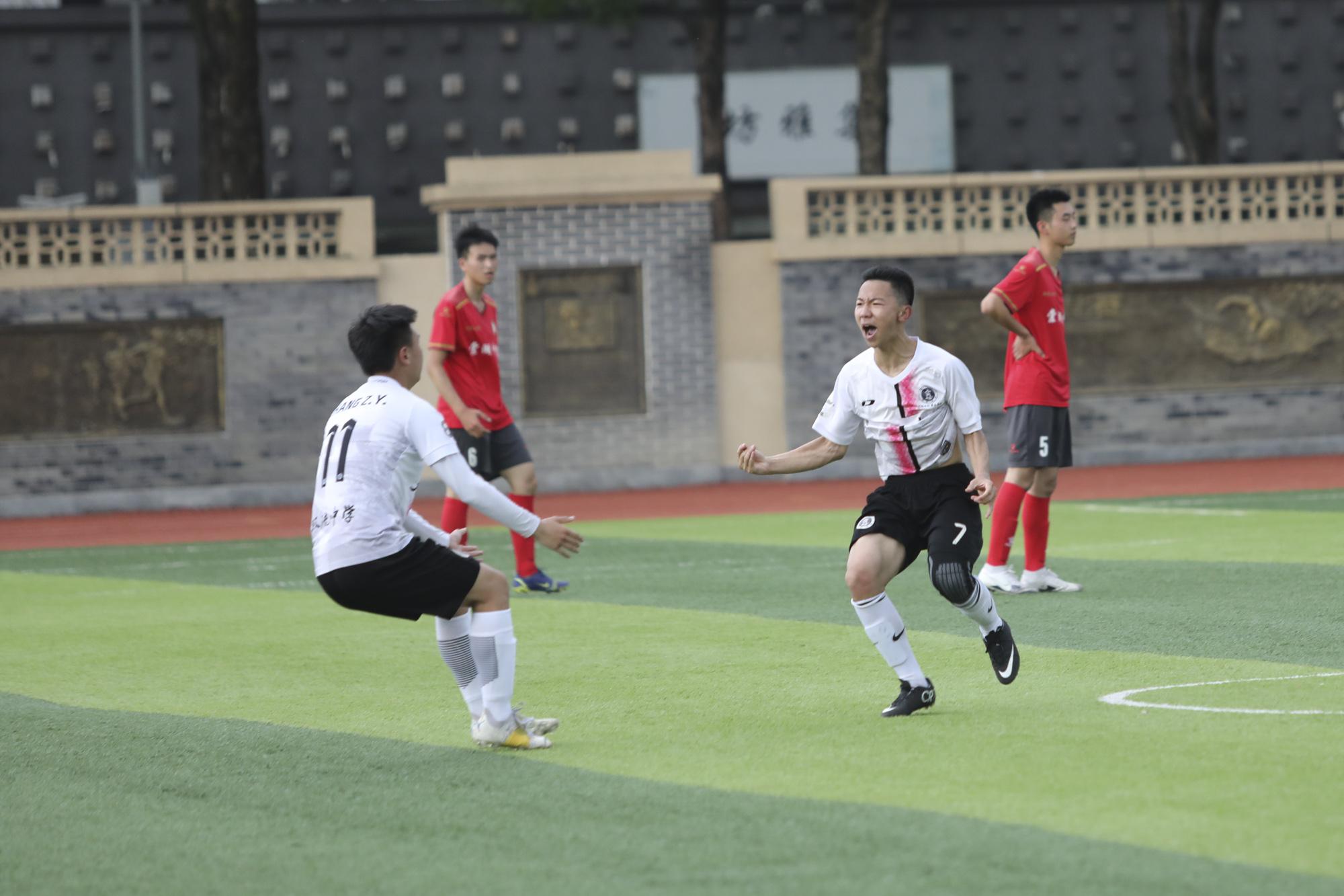 双流中学男子足球队 VS 棠湖中学男子足球队