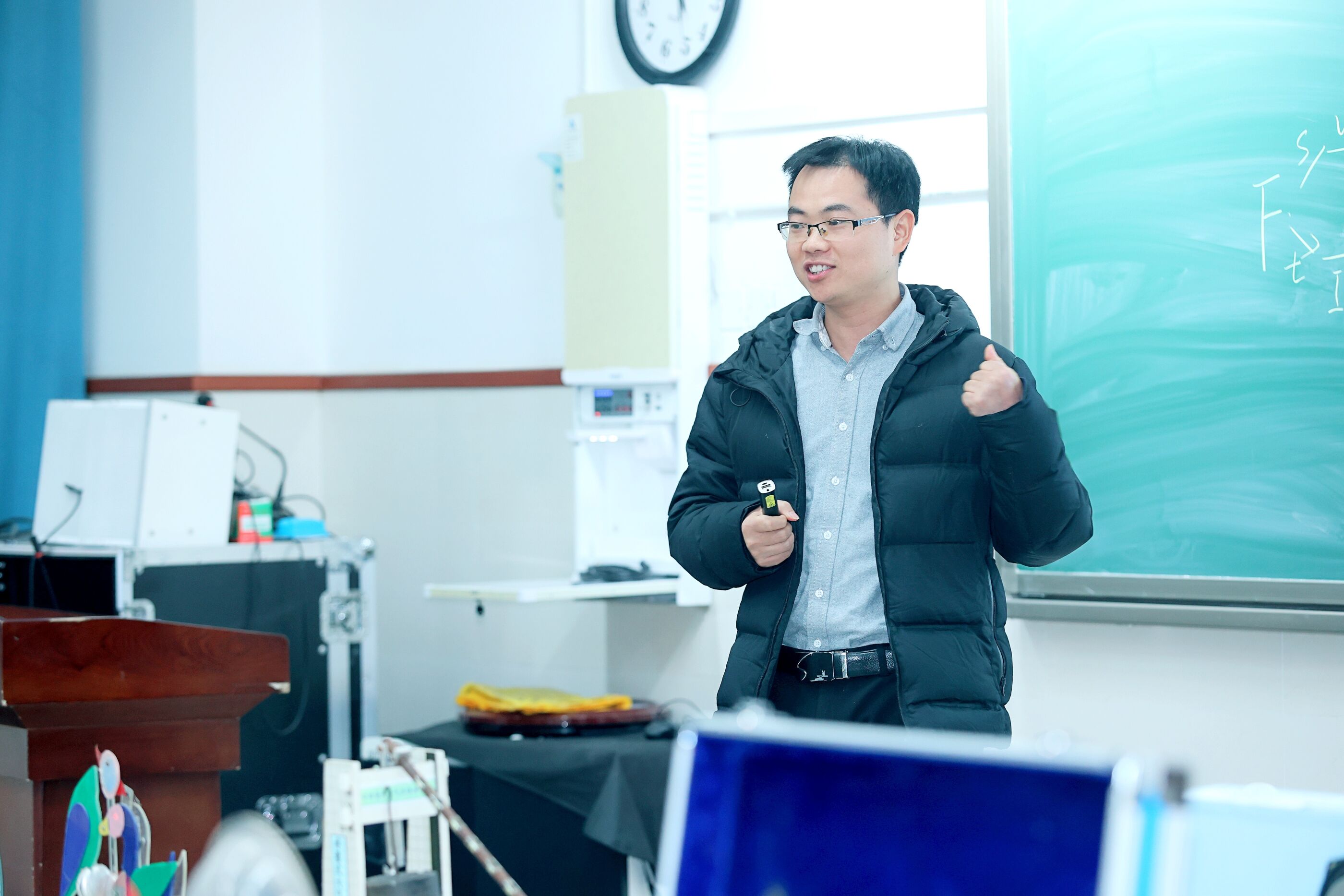 四川师范大学物理与电子工程学院高级实验师代珍兵评课