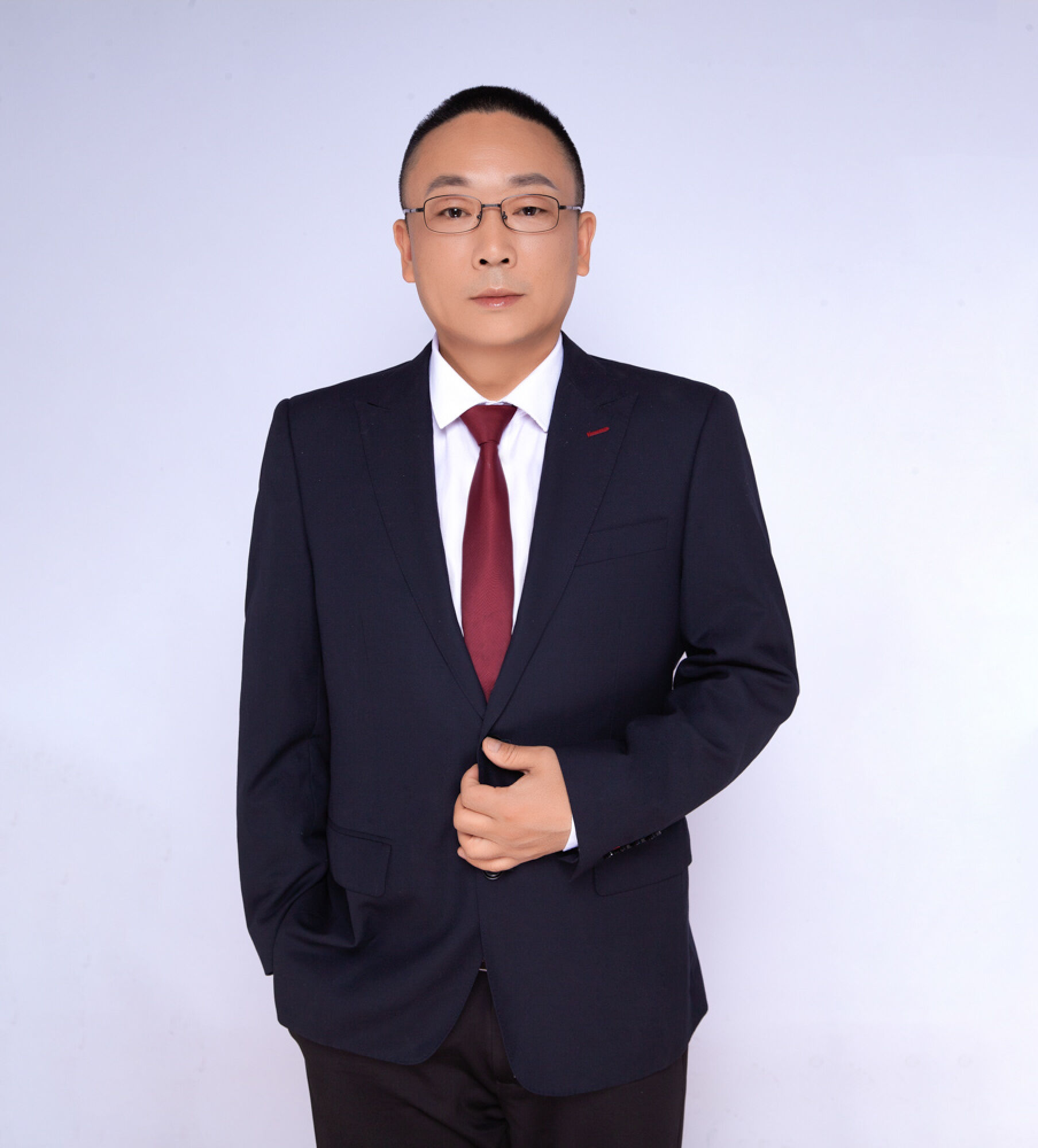 双流中学党政办主任 彭春晖